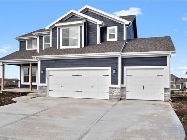 25256 W 149th Terrace, Olathe, KS 66061