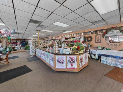 1657 Prater Way, Sparks, NV 89431 Photo