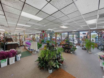 1657 Prater Way, Sparks, NV 89431 Photo