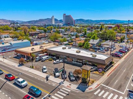 1657 Prater Way, Sparks, NV 89431 Photo