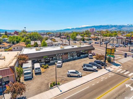 1657 Prater Way, Sparks, NV 89431 Photo