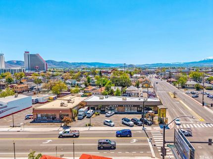 1657 Prater Way, Sparks, NV 89431 Photo