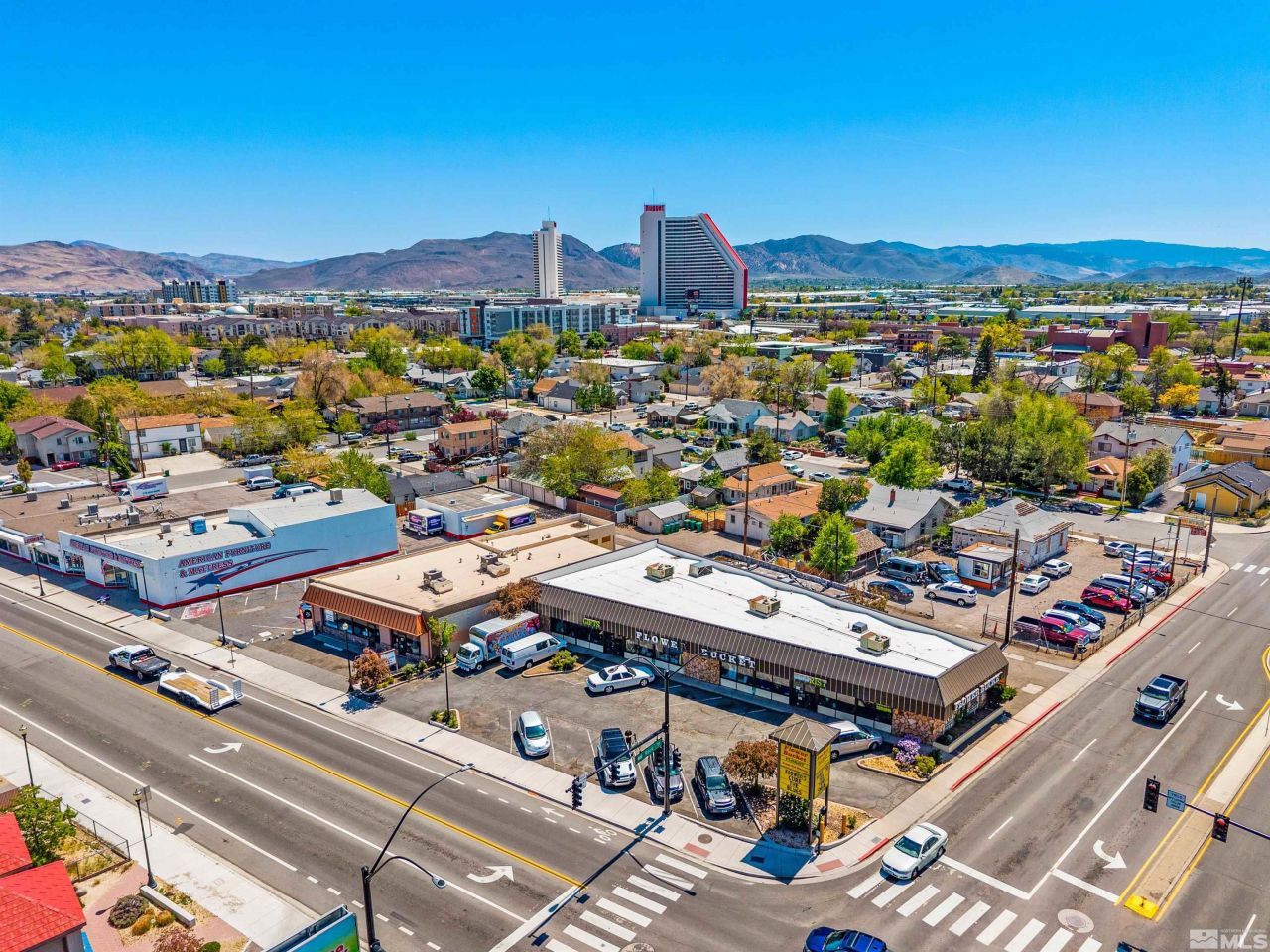 1657 Prater Way, Sparks, NV 89431 Photo