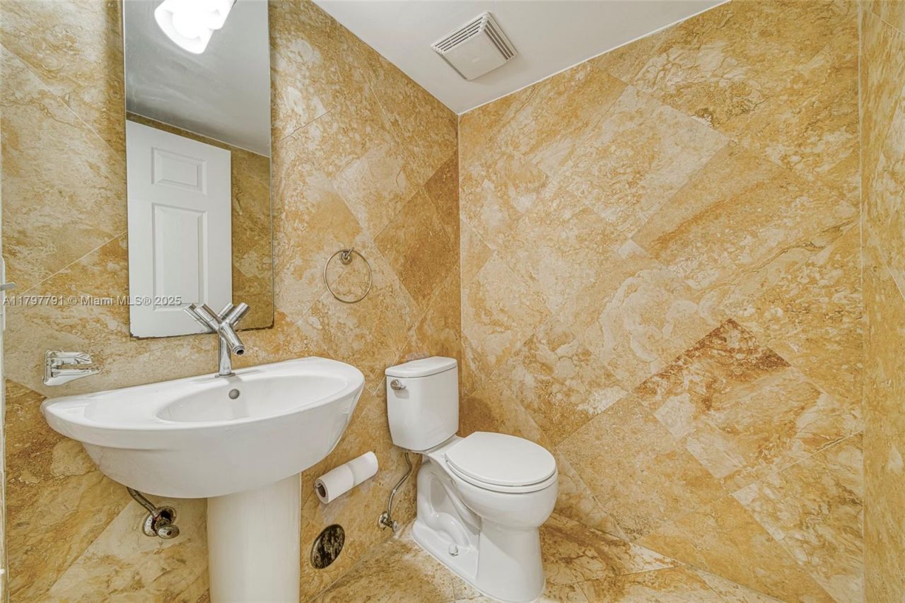 8888 Collins Ave, Unit 201, Surfside, FL 33154 Photo