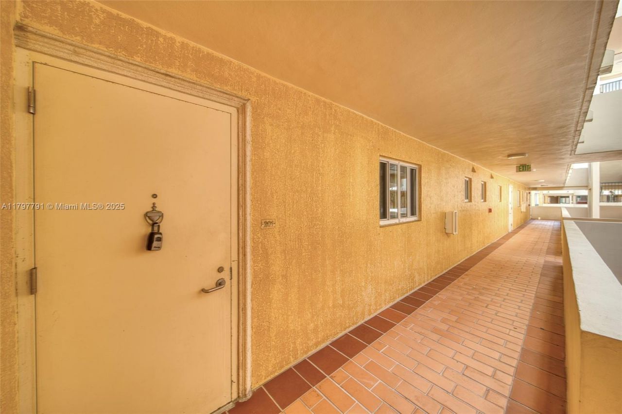 8888 Collins Ave, Unit 201, Surfside, FL 33154 Photo