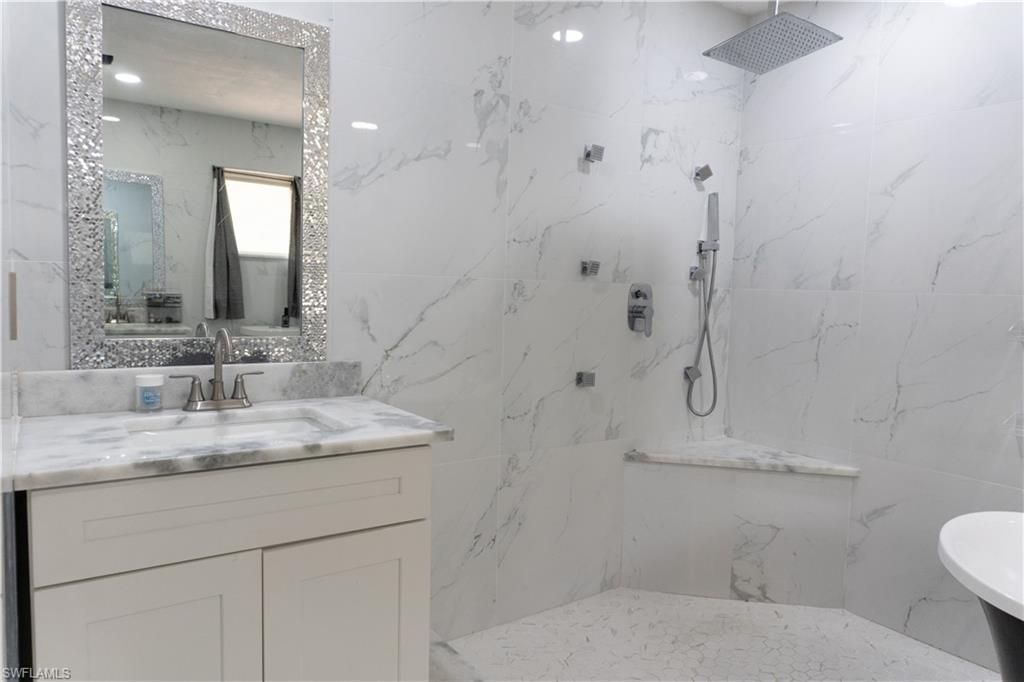 3388 E Riverside Dr, Fort Myers, FL 33916 Photo