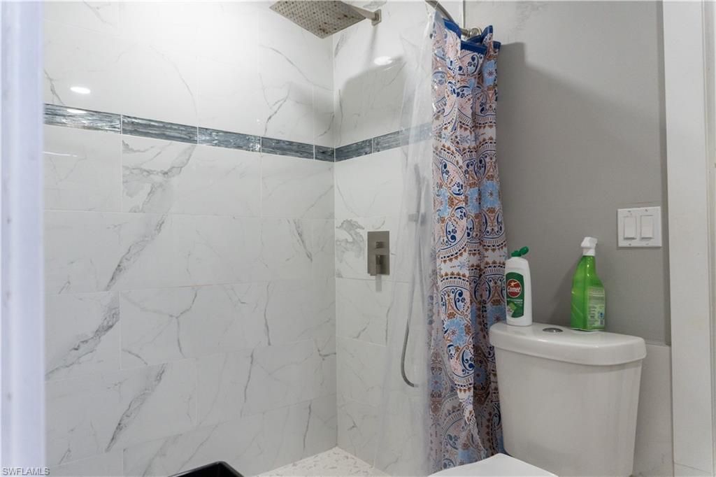 3388 E Riverside Dr, Fort Myers, FL 33916 Photo