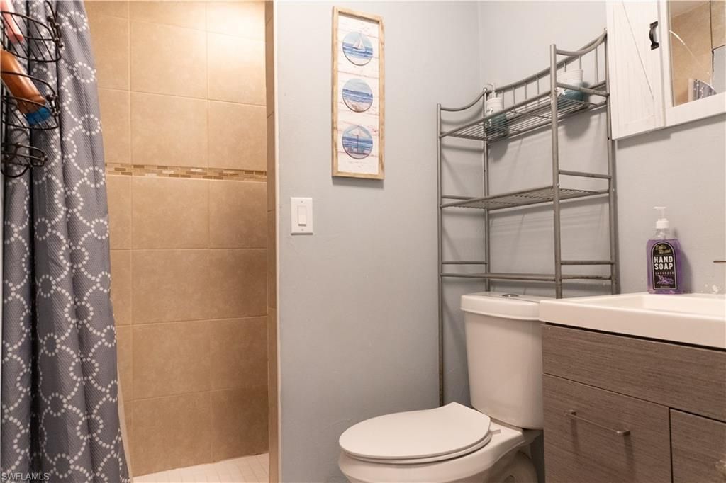 3388 E Riverside Dr, Fort Myers, FL 33916 Photo