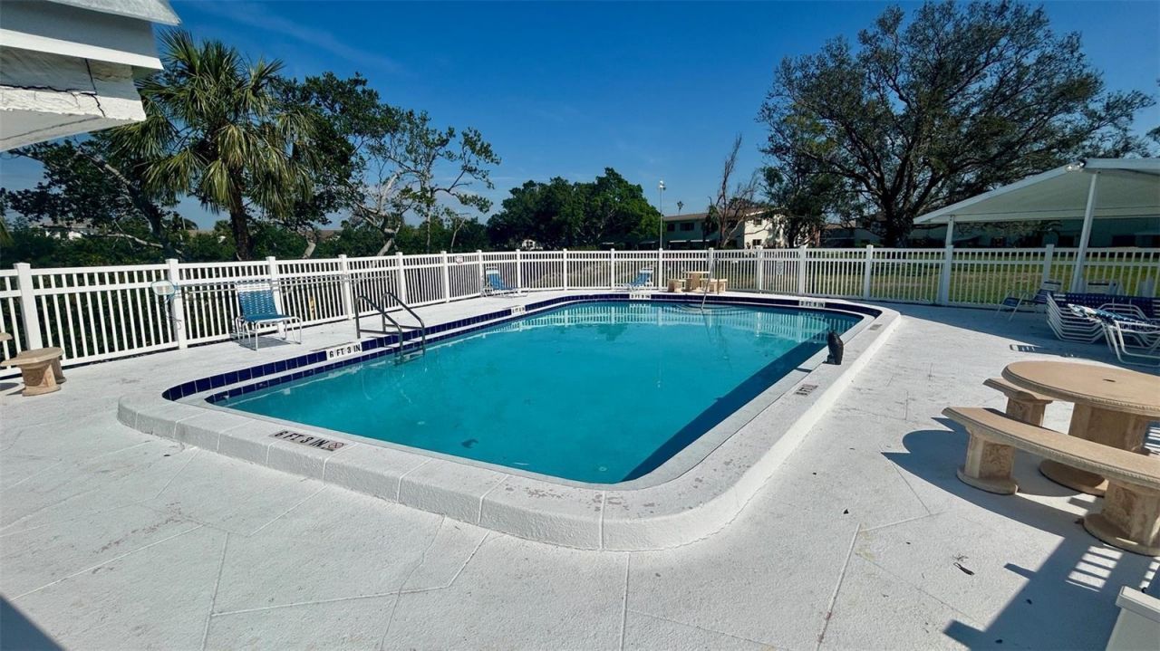 4570 Overlook Drive Ne, Unit 180, Saint Petersburg, FL 33703 Photo