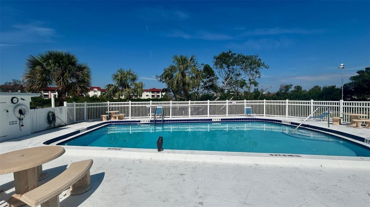 4570 Overlook Drive Ne, Unit 180, Saint Petersburg, FL 33703 Photo