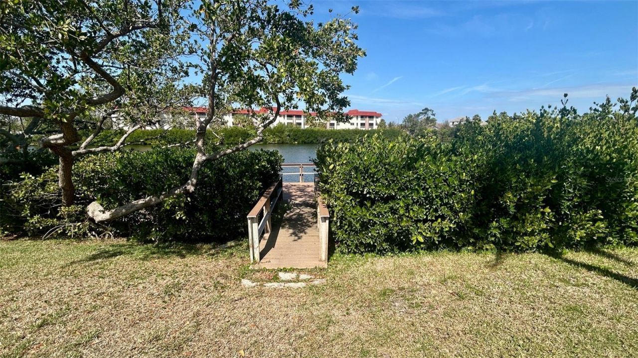 4570 Overlook Drive Ne, Unit 180, Saint Petersburg, FL 33703 Photo