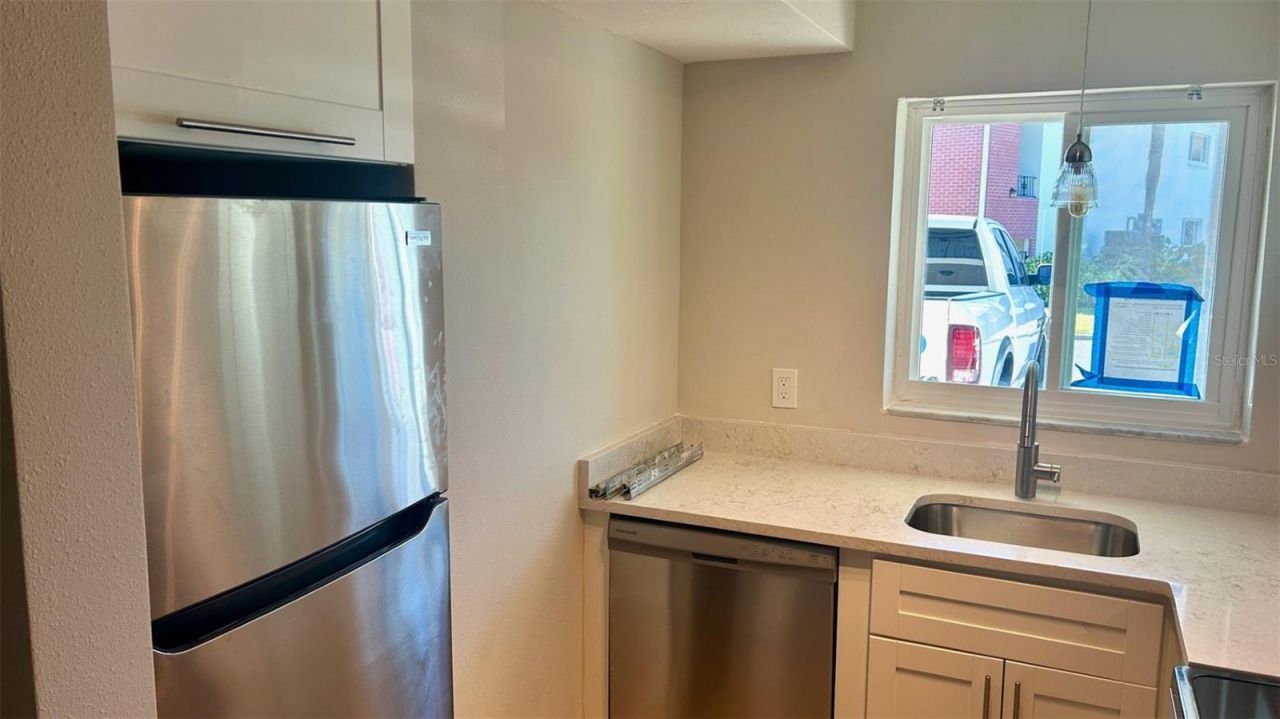 4570 Overlook Drive Ne, Unit 180, Saint Petersburg, FL 33703 Photo