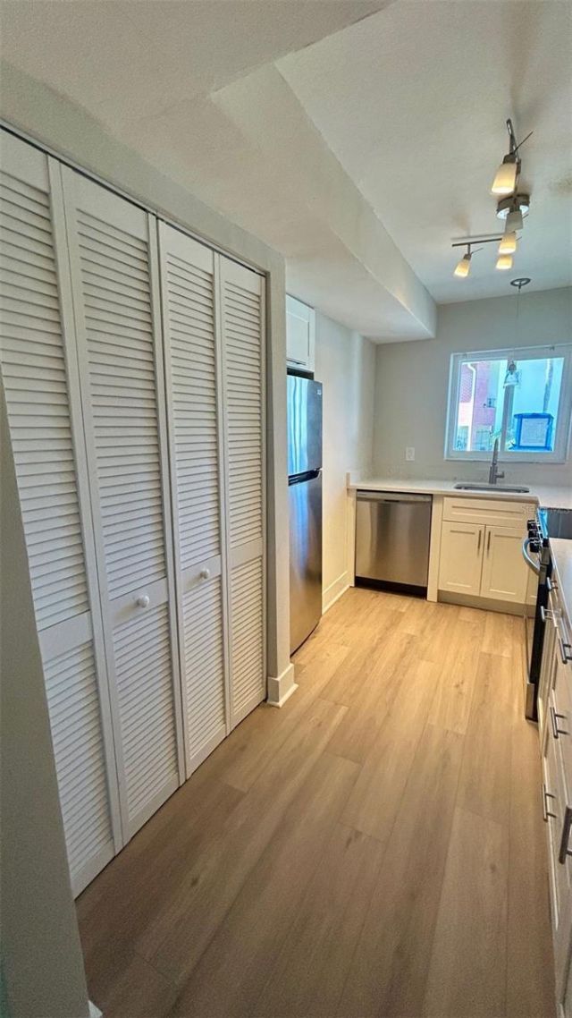 4570 Overlook Drive Ne, Unit 180, Saint Petersburg, FL 33703 Photo