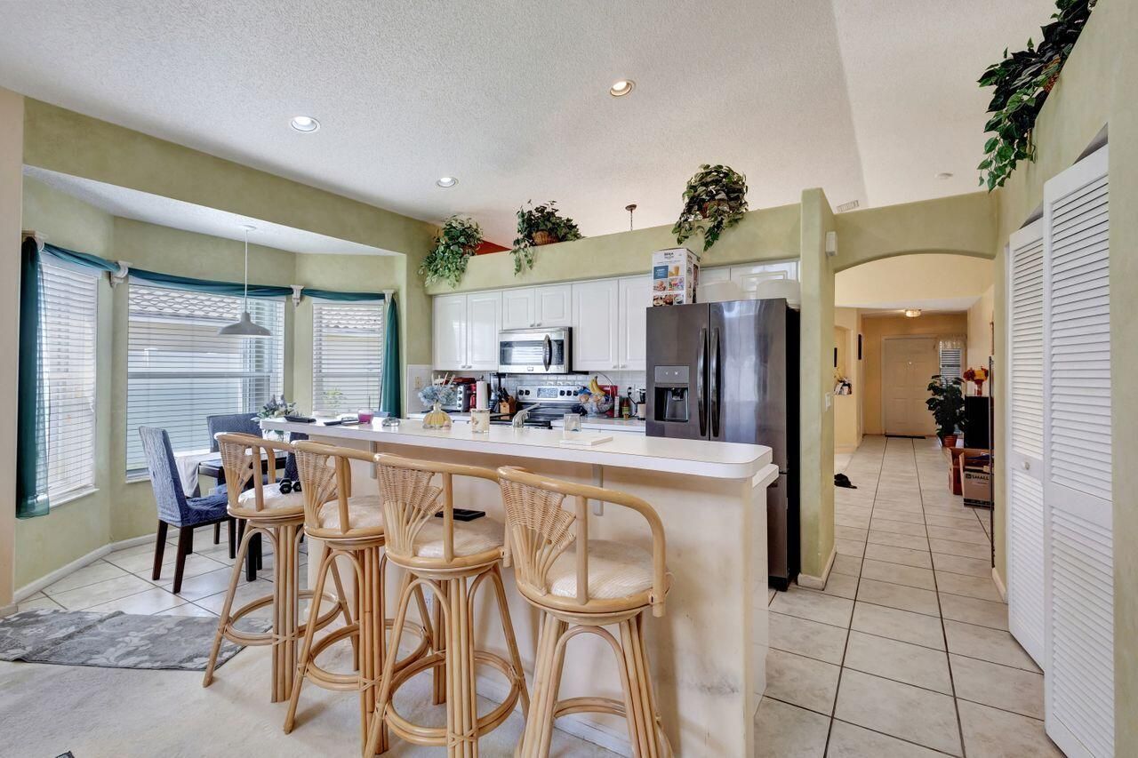 5317 Oakmont Village Circle, Lake Worth, FL 33463 Photo