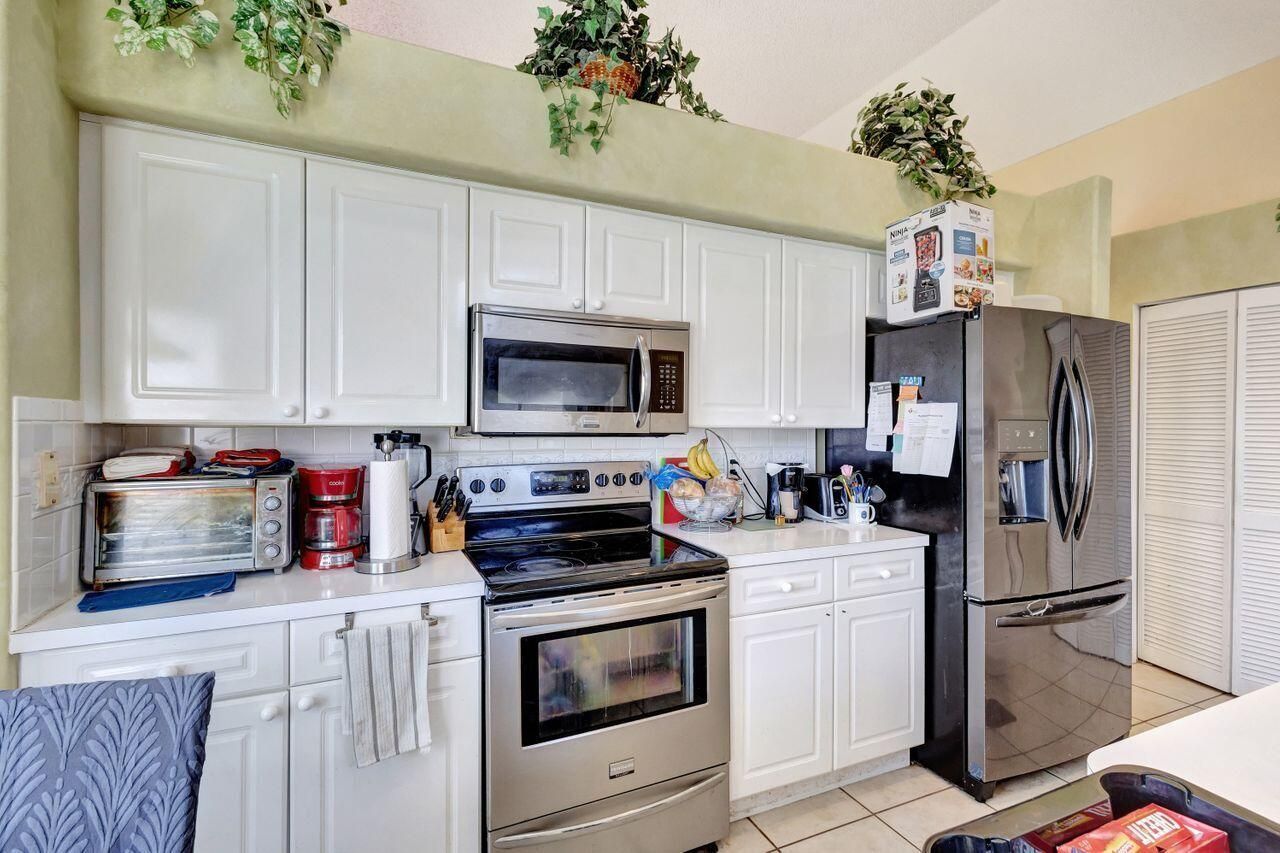 5317 Oakmont Village Circle, Lake Worth, FL 33463 Photo