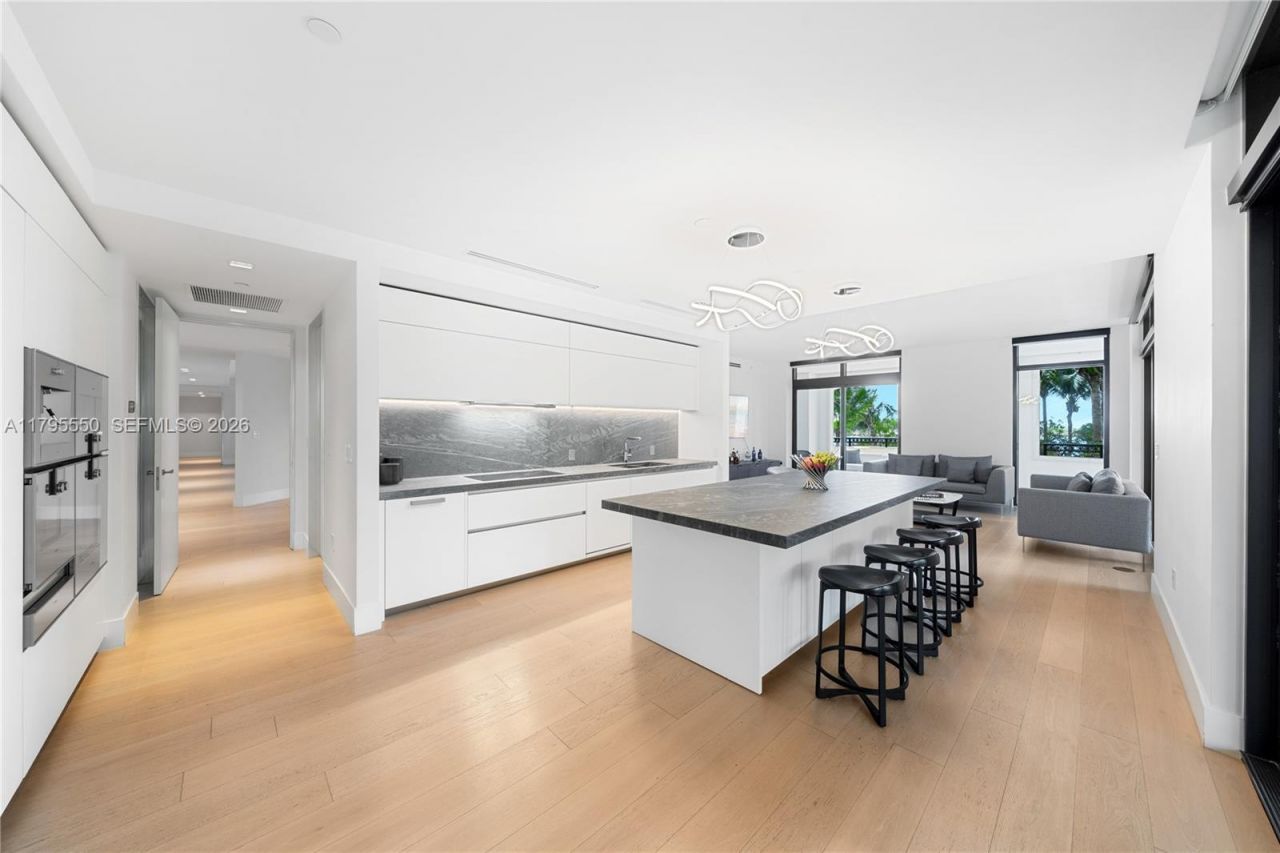 7025 Fisher Island Dr, Unit 7025, Miami Beach, FL 33109 Photo