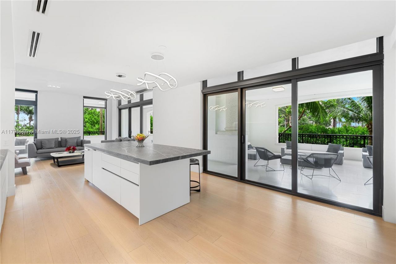 7025 Fisher Island Dr, Unit 7025, Miami Beach, FL 33109 Photo