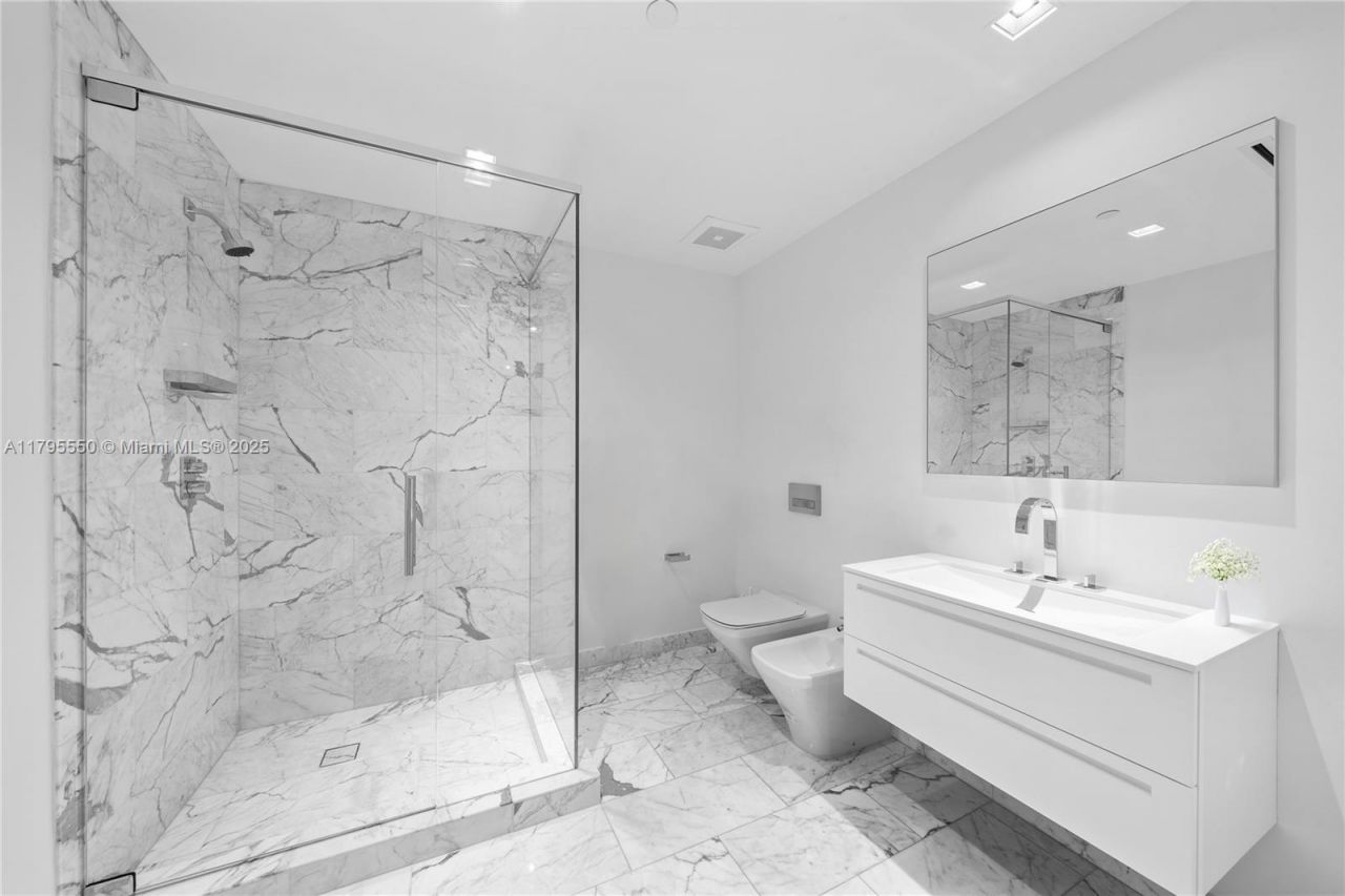 7025 Fisher Island Dr, Unit 7025, Miami Beach, FL 33109 Photo