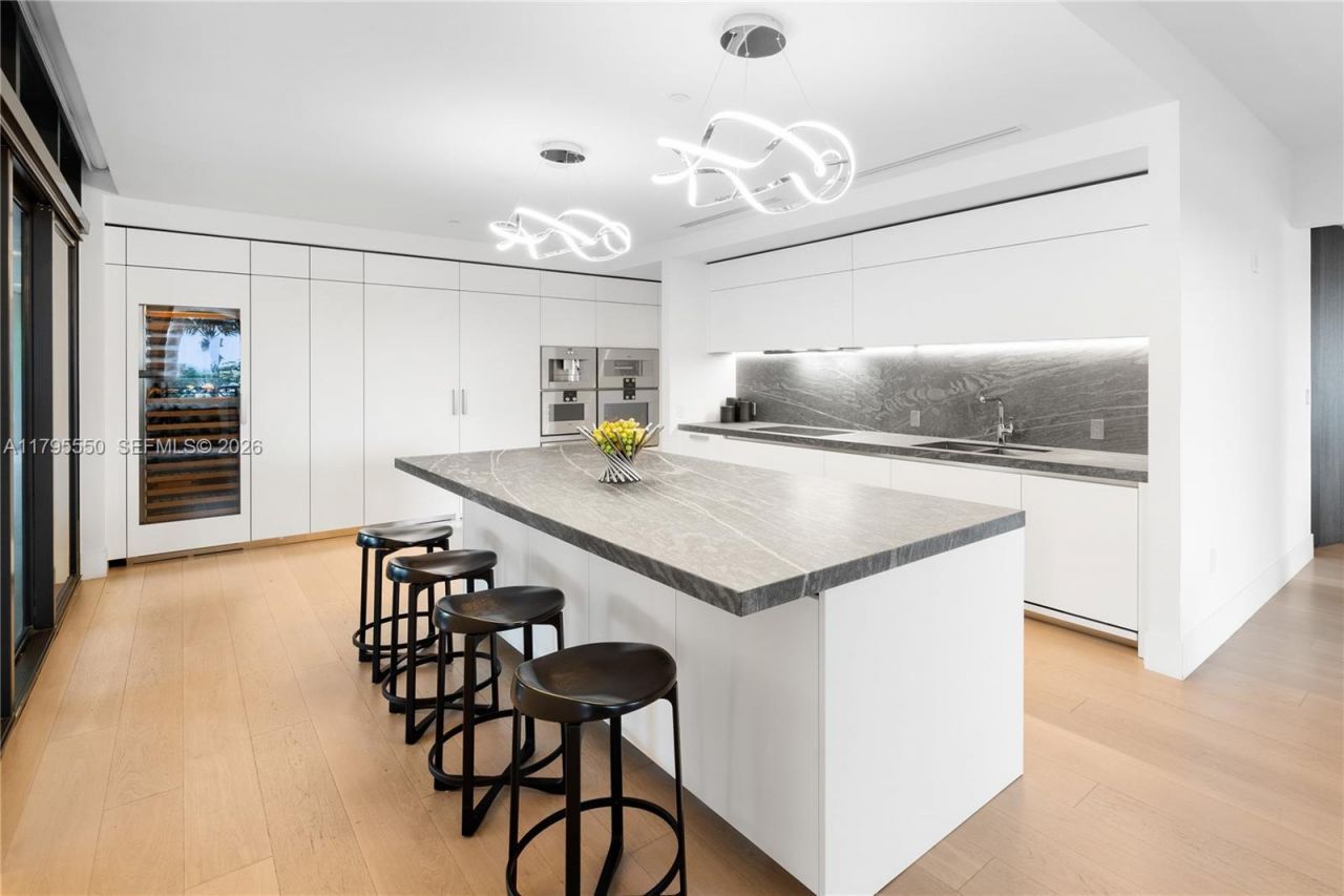 7025 Fisher Island Dr, Unit 7025, Miami Beach, FL 33109 Photo