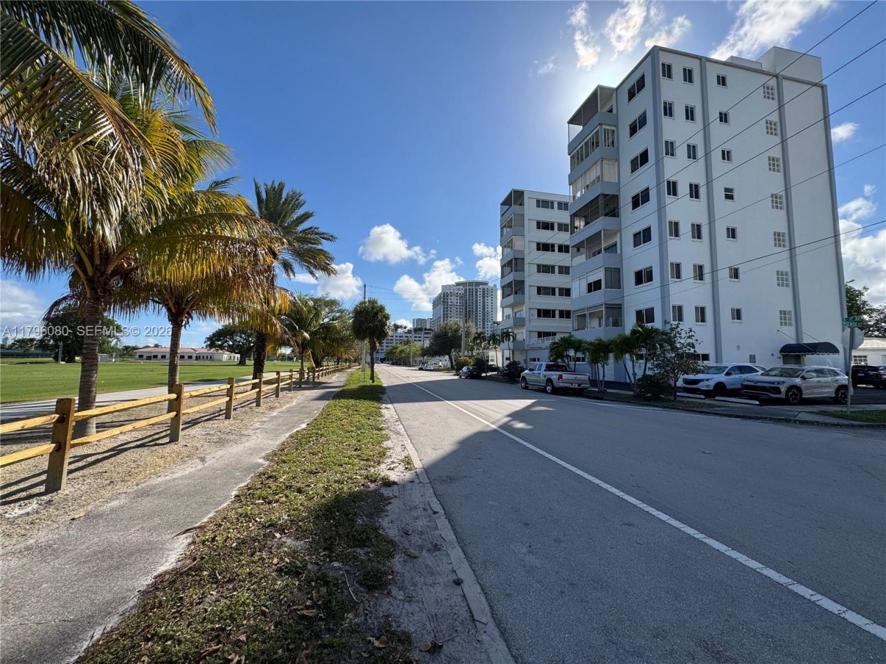 1700 Pierce St, Unit 202, Hollywood, FL 33020 Photo