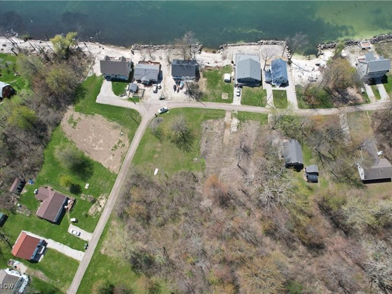 1053 Harborview Drive, Middle Bass, OH 43446 Photo 5