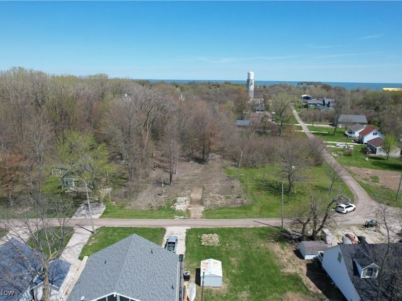 1053 Harborview Drive, Middle Bass, OH 43446 Photo 6