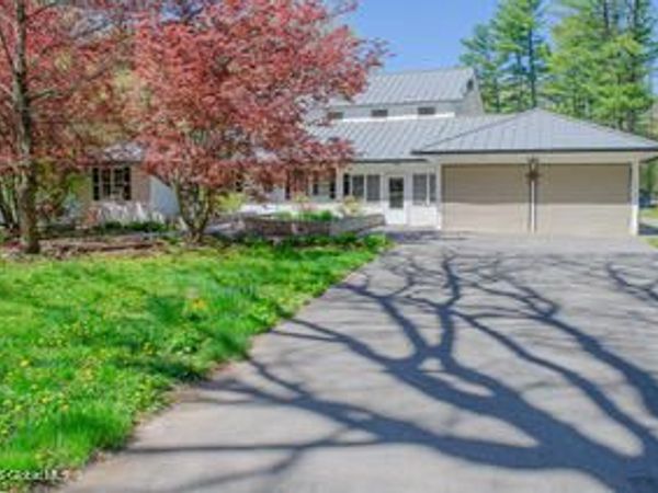 32 Valk Road, Saugerties, NY 12477