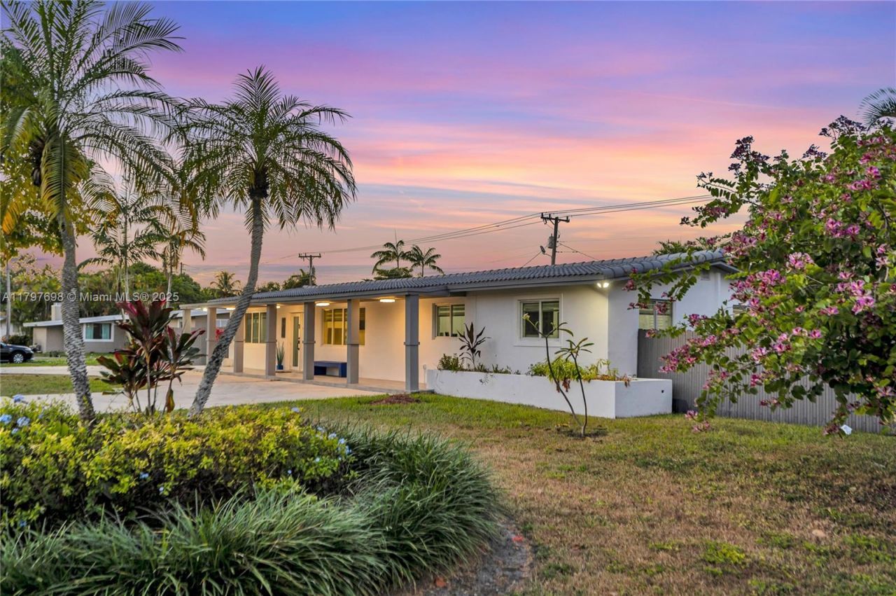 8501 SW 142nd St, Palmetto Bay, FL 33158 Photo