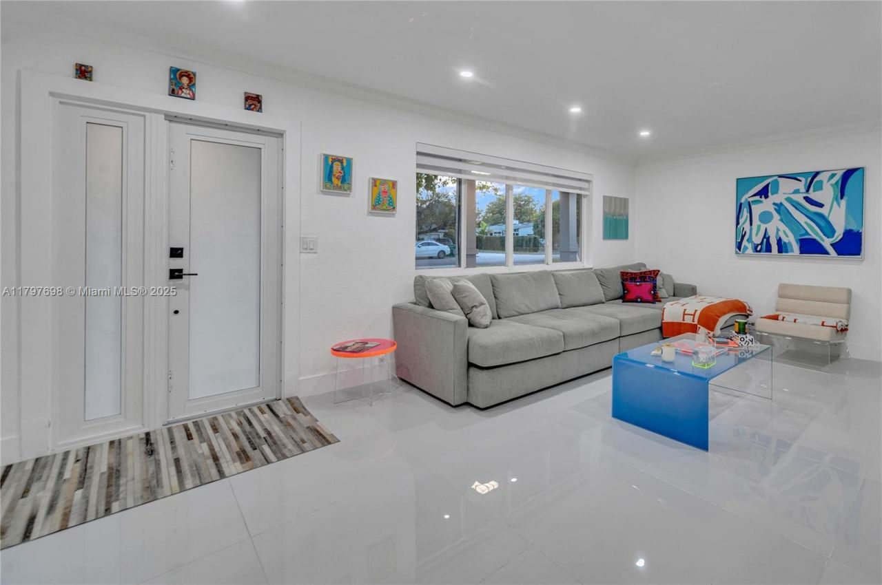 8501 SW 142nd St, Palmetto Bay, FL 33158 Photo