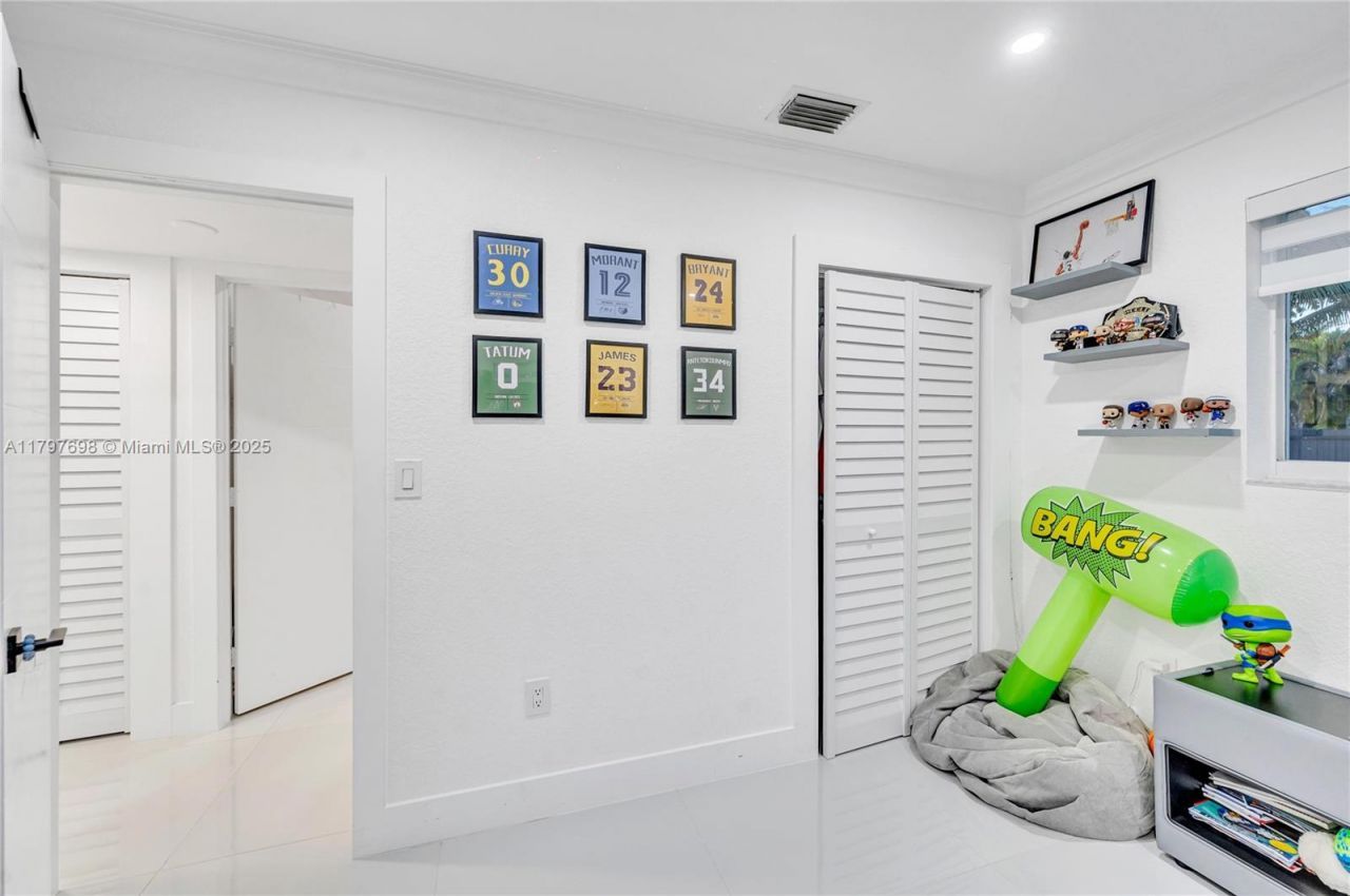 8501 SW 142nd St, Palmetto Bay, FL 33158 Photo