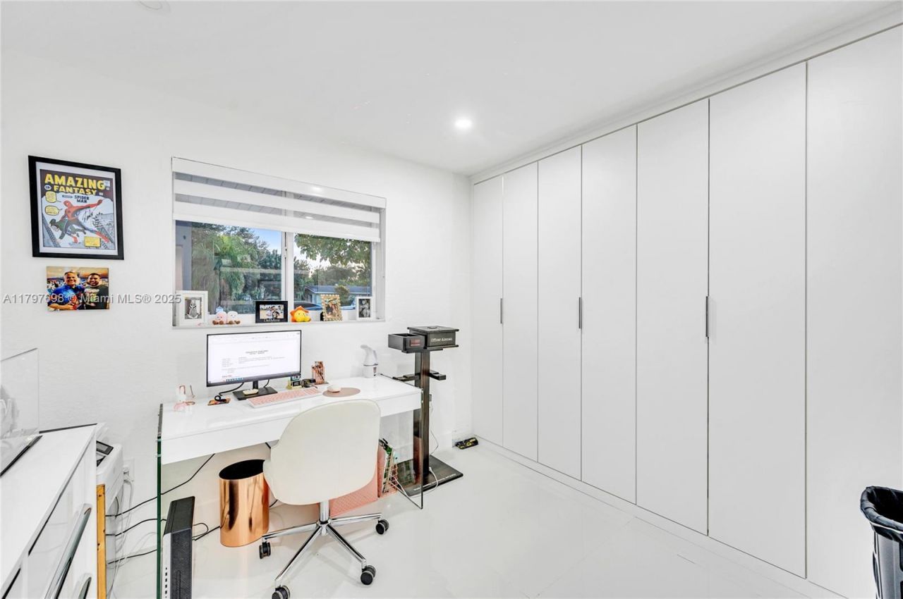 8501 SW 142nd St, Palmetto Bay, FL 33158 Photo