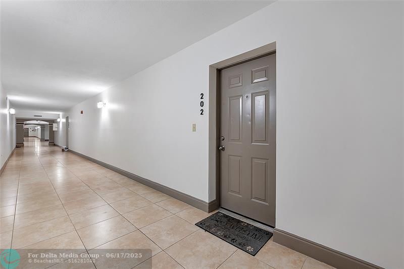 701 NW 19th Street, Unit 202, Fort Lauderdale, FL 33311 Photo