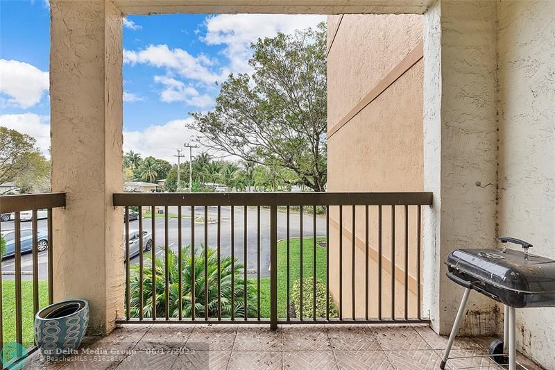 701 NW 19th Street, Unit 202, Fort Lauderdale, FL 33311 Photo