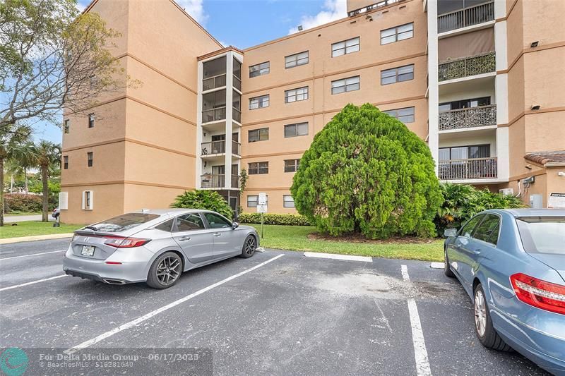 701 NW 19th Street, Unit 202, Fort Lauderdale, FL 33311 Photo