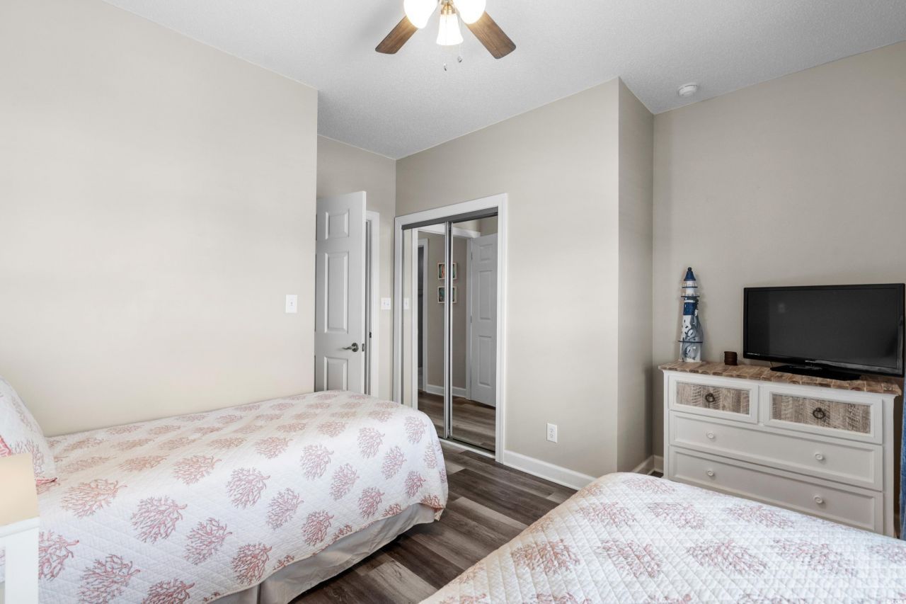 5751 Oyster Catcher Dr. Photo 25