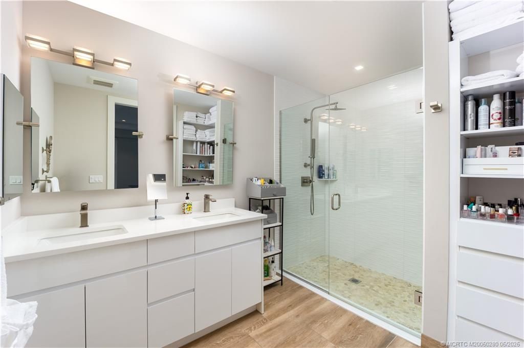 41 Seminole Street Sw, Unit 208, Stuart, FL 34994 Photo