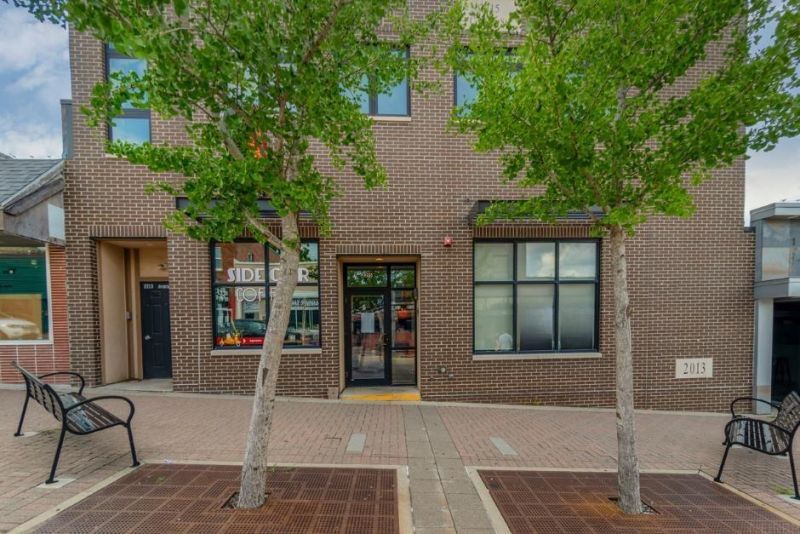 2215 College St, Unit Suite B, Cedar Falls, IA 50613 Main Photo