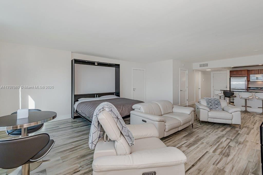 2301 Collins Ave, Unit 1532, Miami Beach, FL 33139 Photo