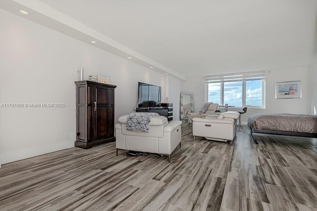 2301 Collins Ave, Unit 1532, Miami Beach, FL 33139 Photo