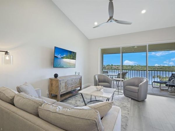 4130 Bayhead DR, Unit 302, BONITA SPRINGS, FL 34134