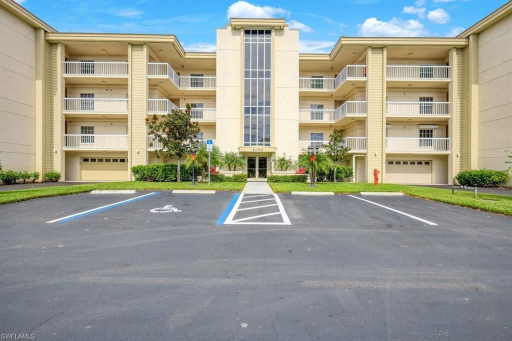 4130 Bayhead Dr, Unit 302, Bonita Springs, FL 34134 Photo