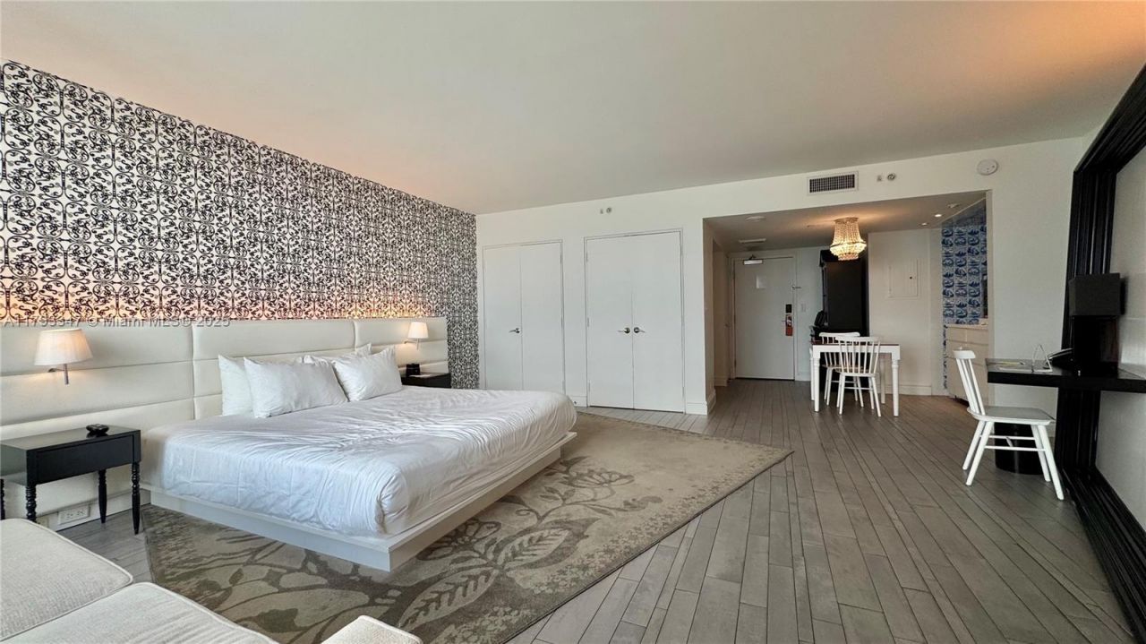 1100 West Ave, Unit 1108, Miami Beach, FL 33139 Photo