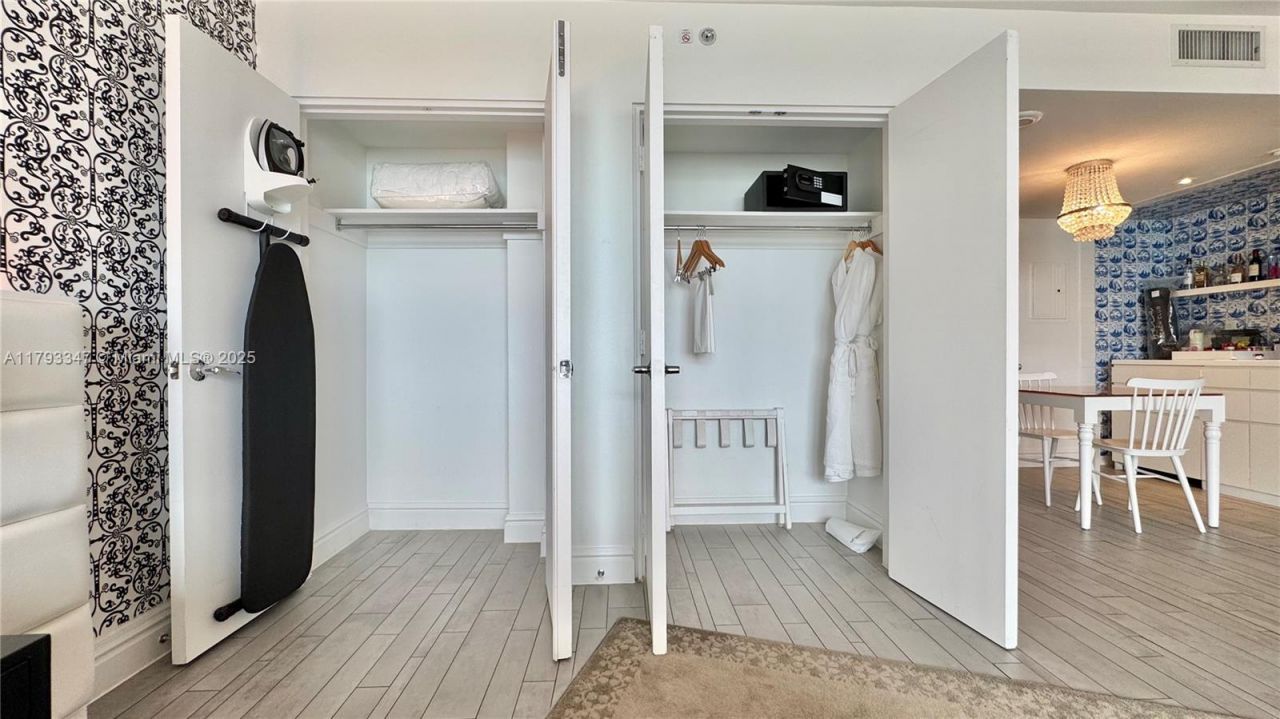 1100 West Ave, Unit 1108, Miami Beach, FL 33139 Photo