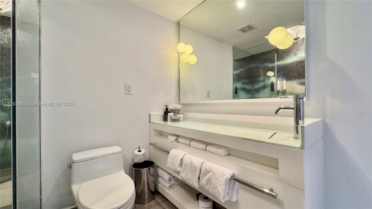 1100 West Ave, Unit 812, Miami Beach, FL 33139 Photo