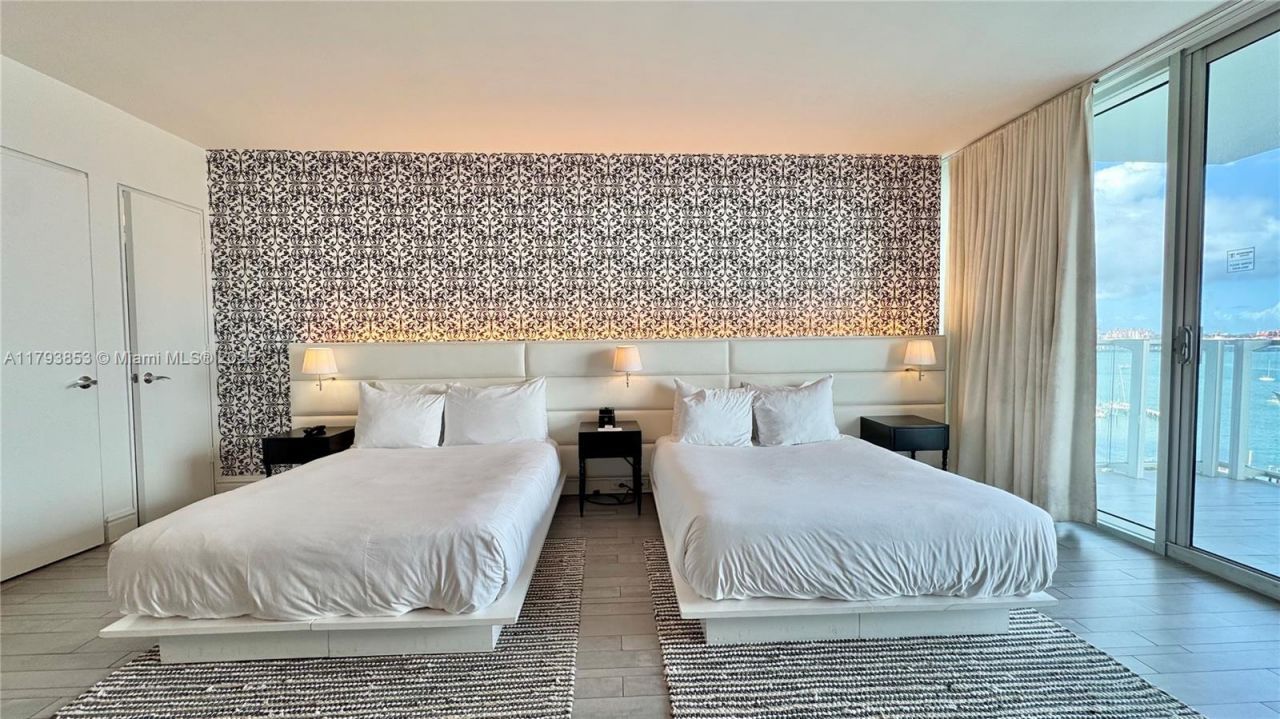 1100 West Ave, Unit 812, Miami Beach, FL 33139 Photo