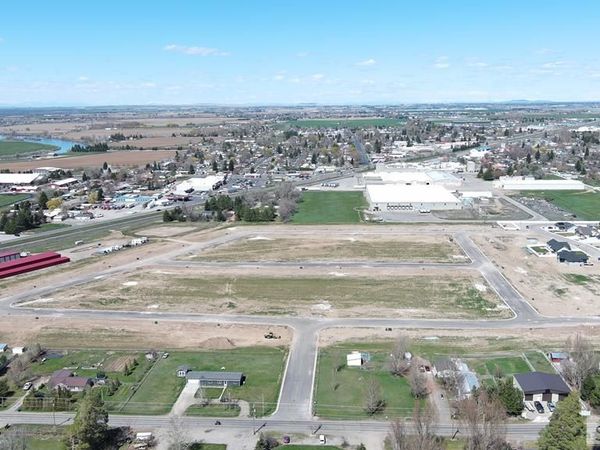 L11 B4 E Meadow Mist Ave, SHELLEY, ID 83274