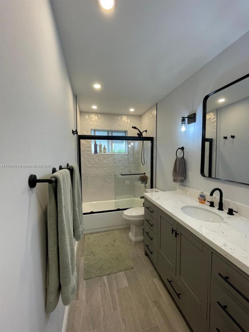 2230 N 50th Ave, Hollywood, FL 33021 Photo