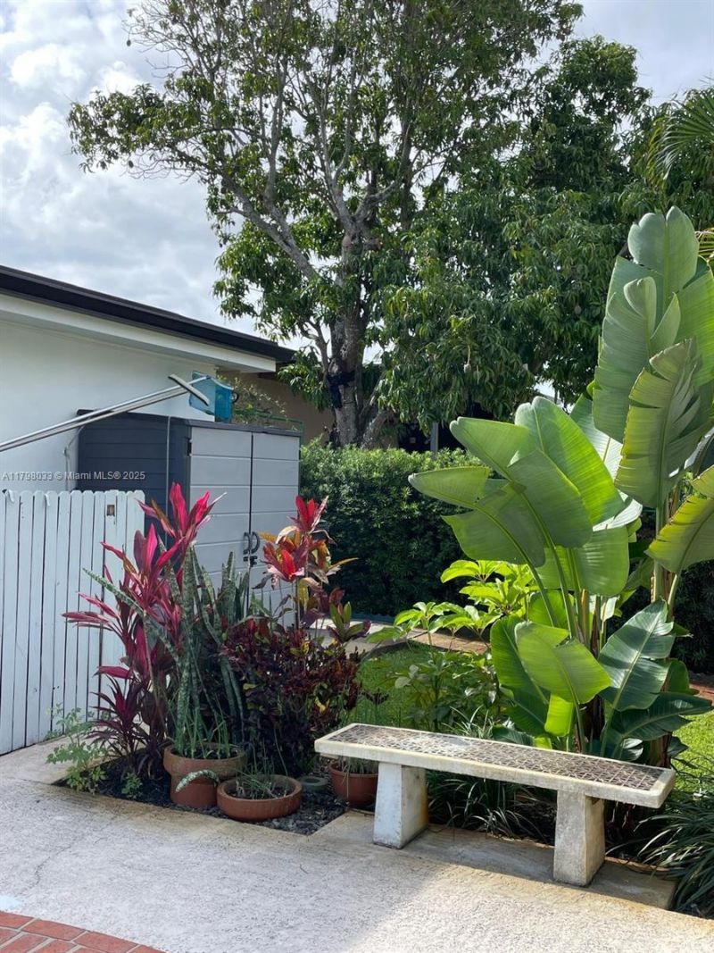 2230 N 50th Ave, Hollywood, FL 33021 Photo