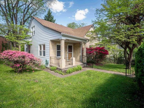 28 West Street, Westover, WV 26501