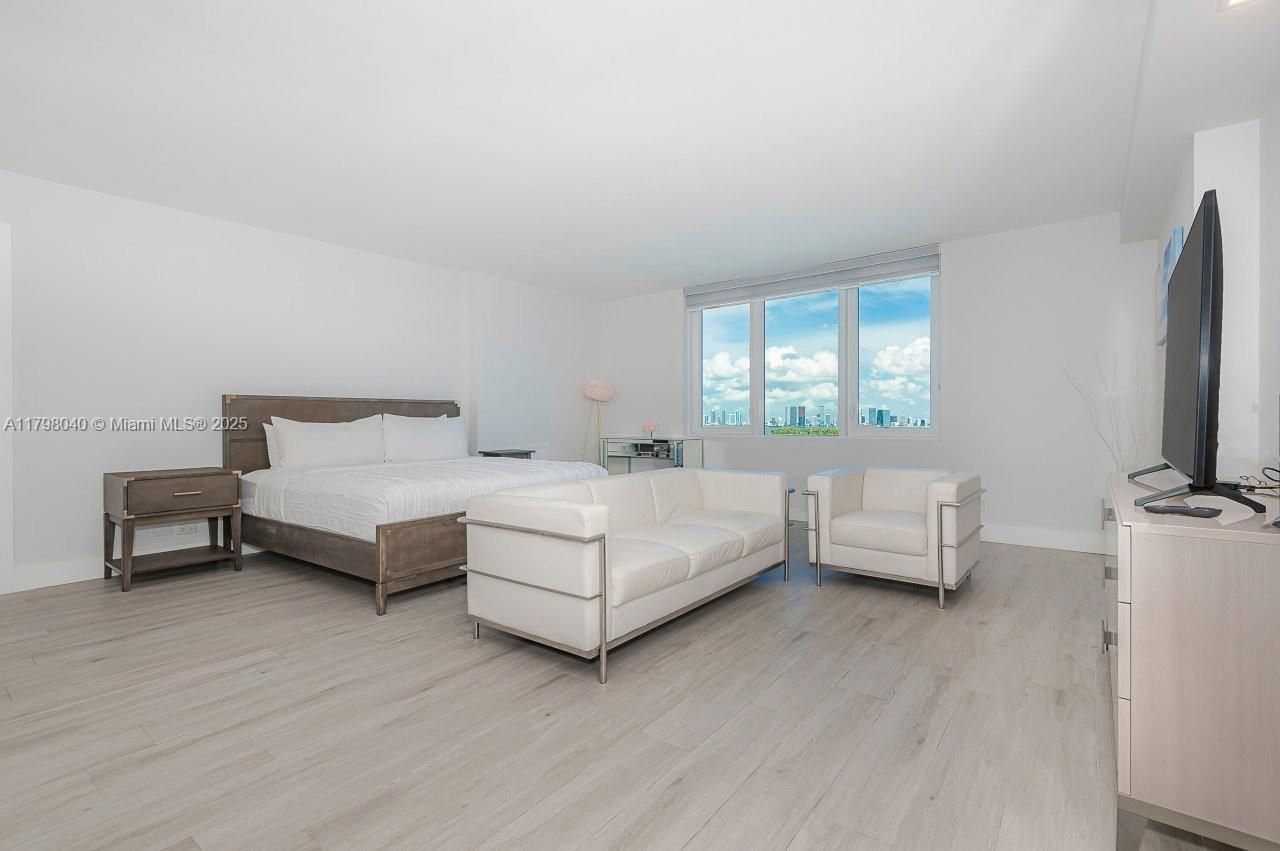 2301 Collins Ave, Unit 1531, Miami Beach, FL 33139 Photo